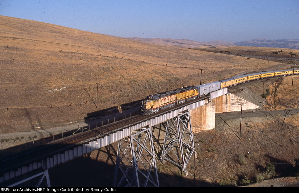 UP 91East pulling a passenger special